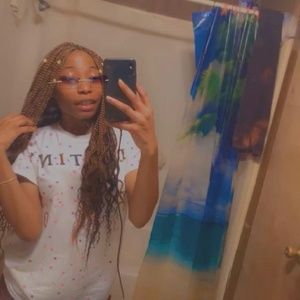 Meet your Posher, Destiny